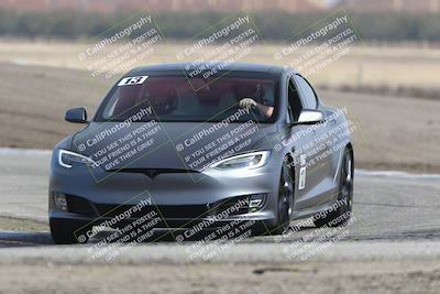 media/Oct-19-2025-Speed Ventures (Sun) [[a6e7fe67be]]/TC B/Session 2 (Outside Grapevine)/